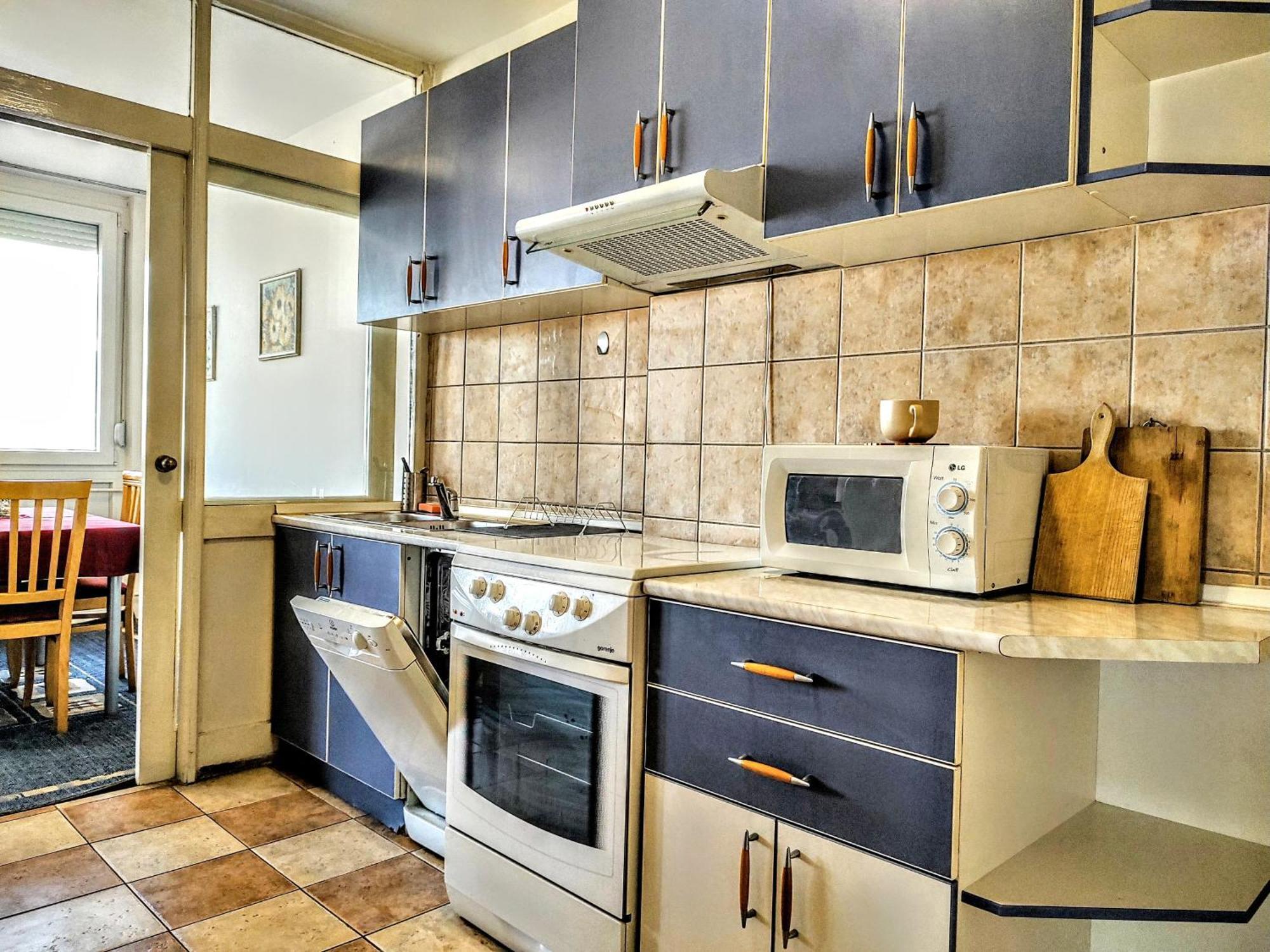 Apartment Maya'S Place Skopje Bagian luar foto